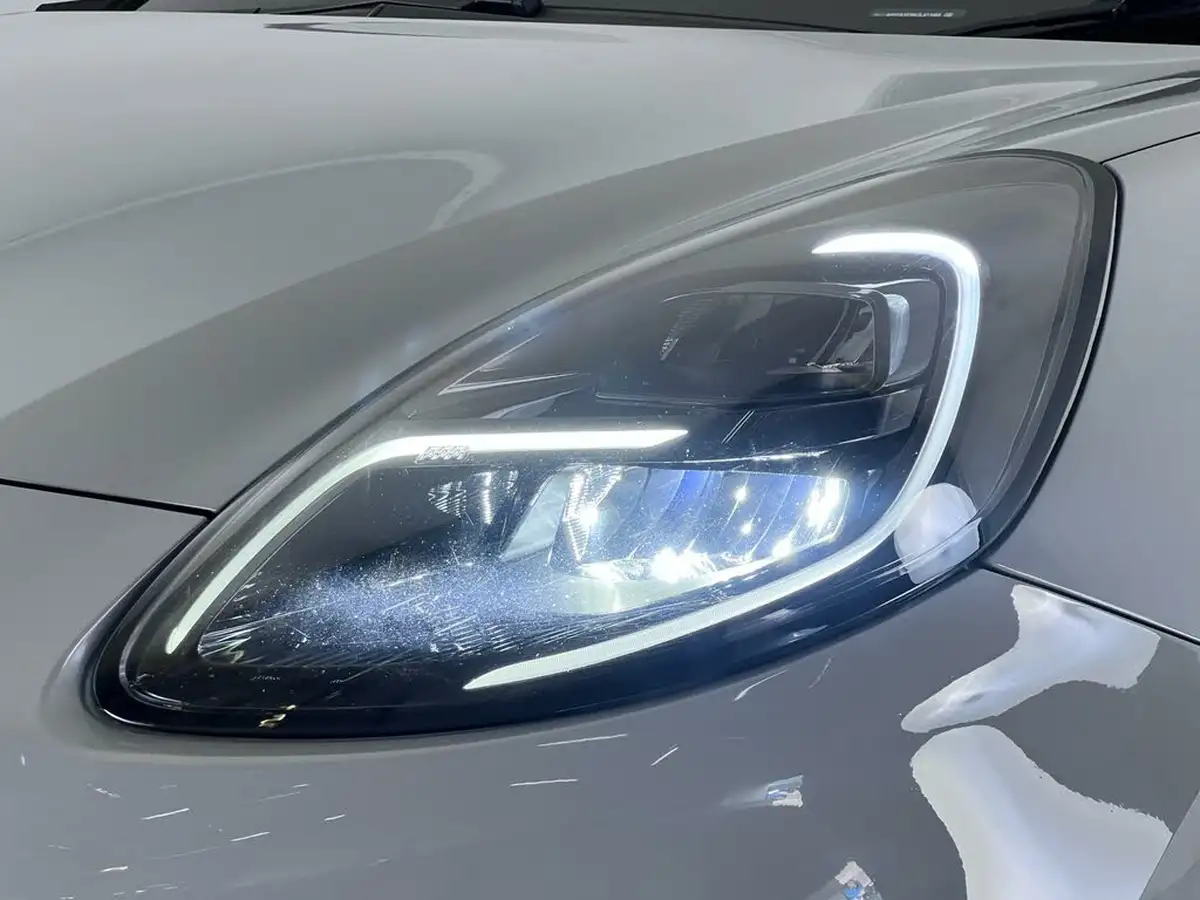 2020-ford-puma-suv-10-st-line-vignale-155ps-hybrid-mhev-big-6