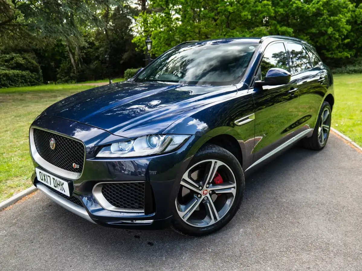2017-jaguar-f-pace-30td-s-big-3