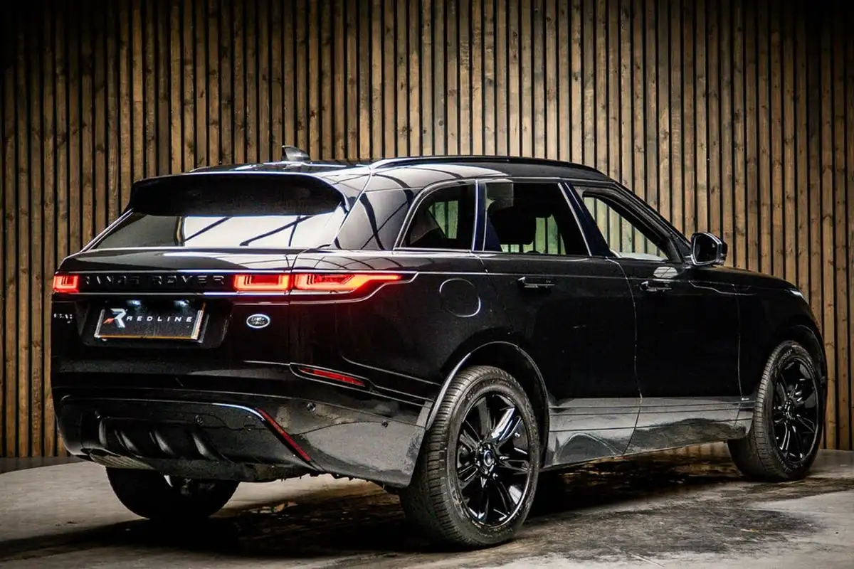 2021-land-rover-range-rover-velar-20-d200-velar-edition-big-3