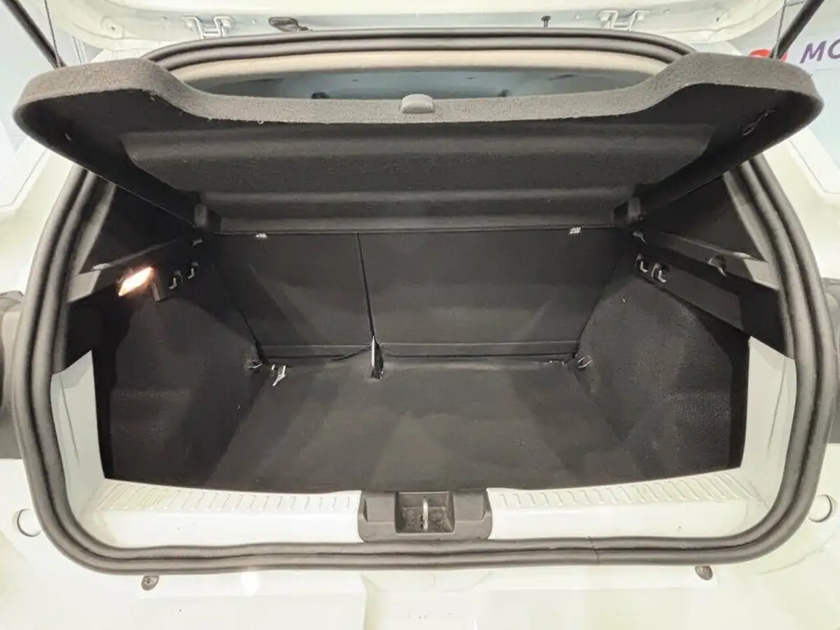 2021-dacia-sandero-10-sce-essential-big-14