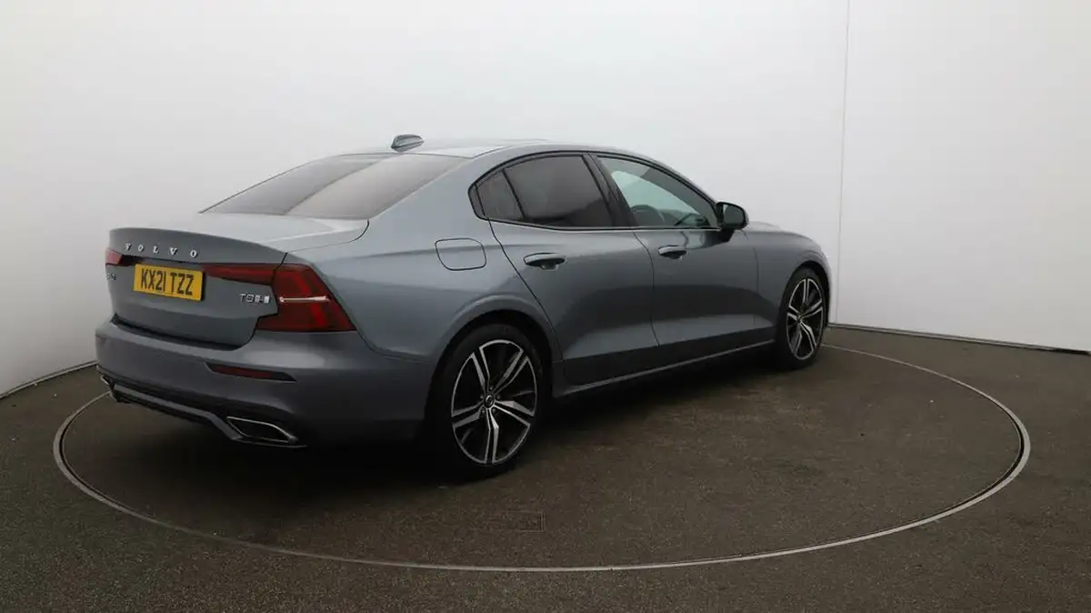 2021-volvo-s60-20-t8-r-design-plus-big-47
