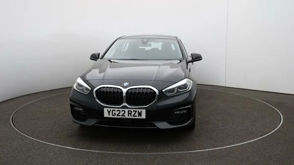 2022-bmw-1-series-15td-116d-sport-dct-big-31