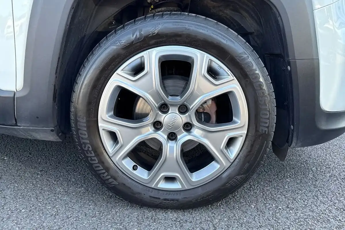 2021-jeep-renegade-10-gse-limited-big-8