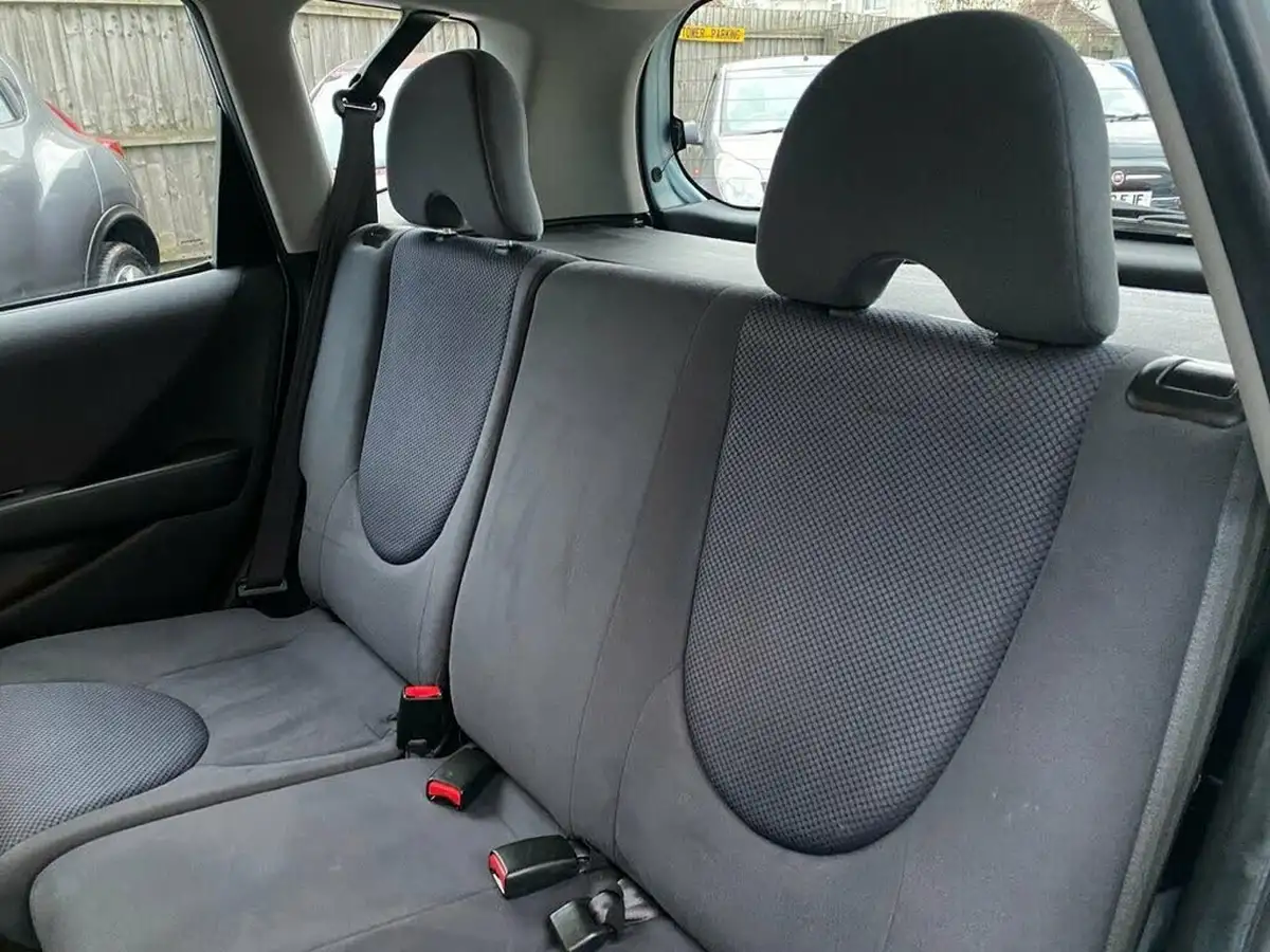 2008-honda-jazz-14-se-cvt-7-big-16