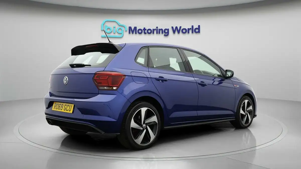 2019-volkswagen-polo-20-tsi-gti-big-6