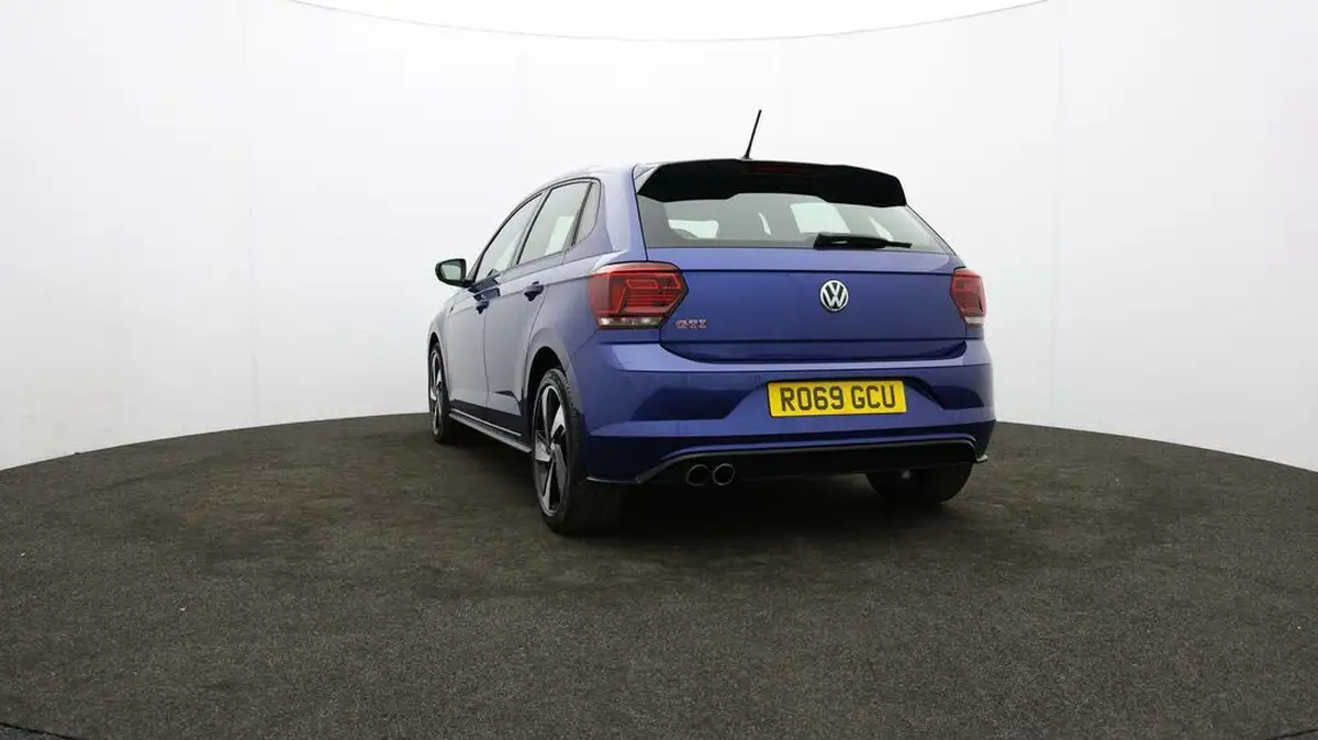 2019-volkswagen-polo-20-tsi-gti-big-71
