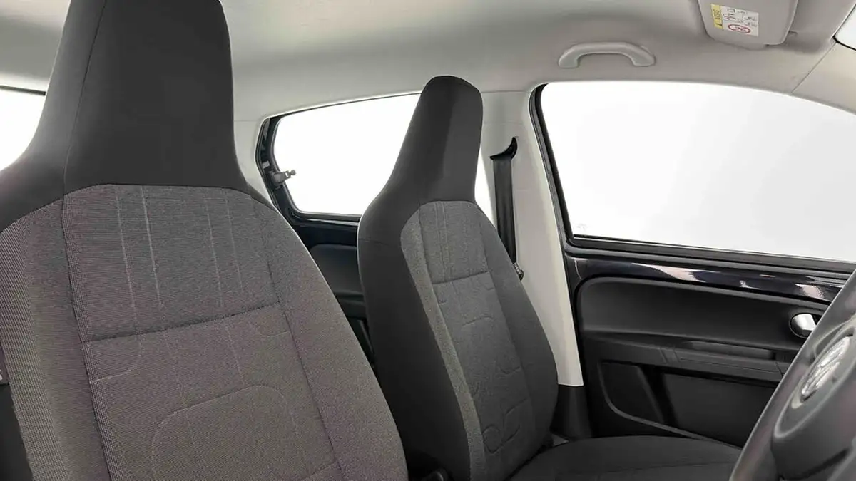 2016-volkswagen-up-10-move-up-5d-big-27