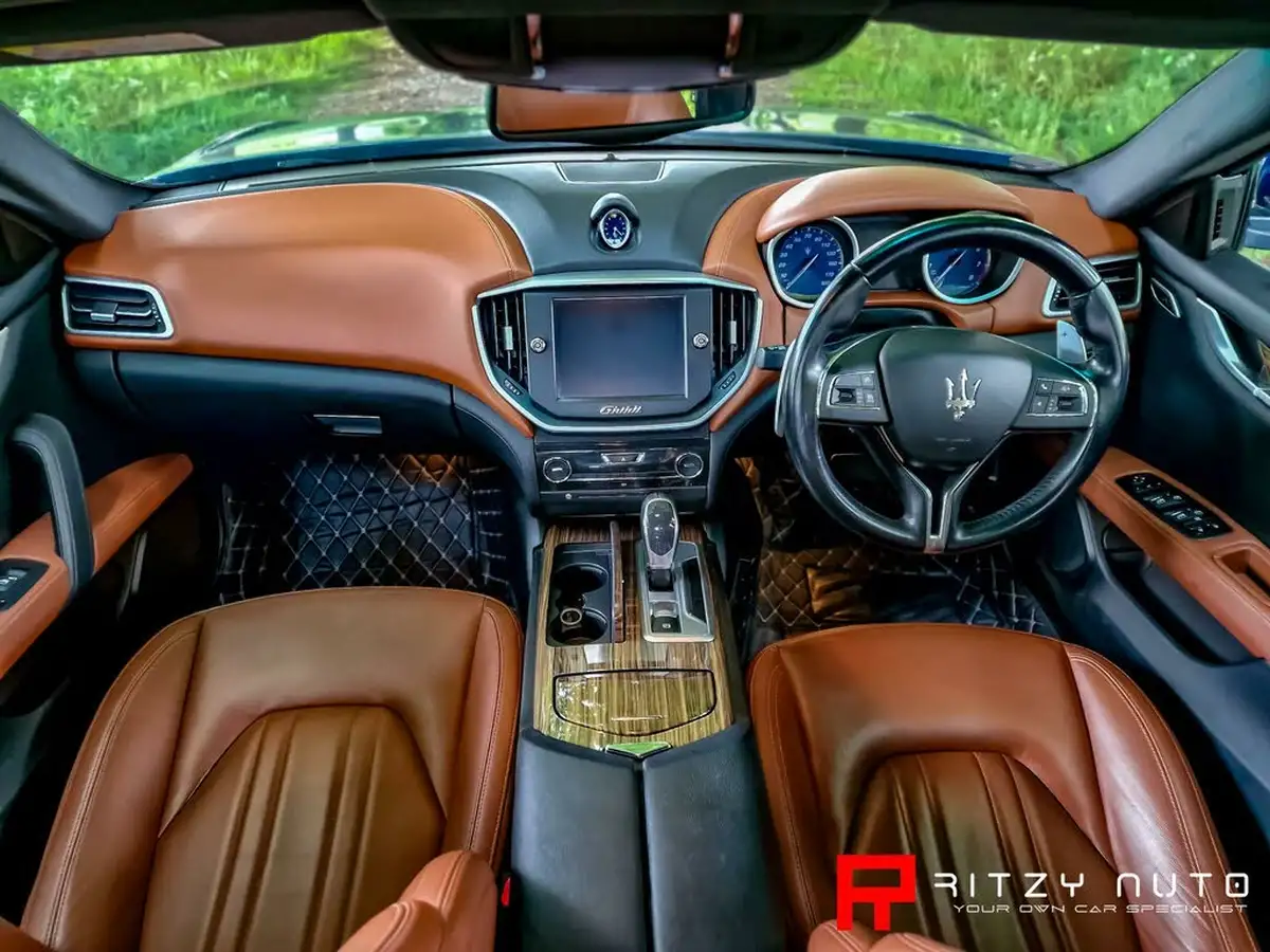 2016-maserati-ghibli-30-s-big-1
