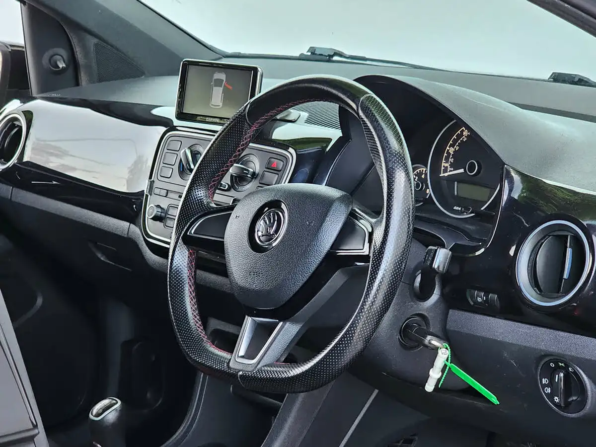 2014-skoda-citigo-10-monte-carlo-5d-big-2