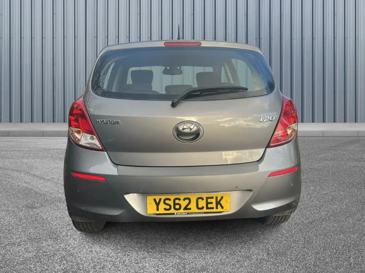 2012-hyundai-i20-14-style-99bhp-big-4