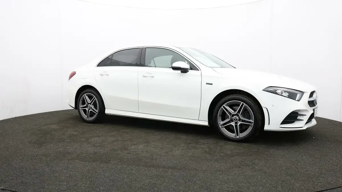2021-mercedes-benz-a-class-13-a250e-amg-line-premium-saloon-4d-big-36