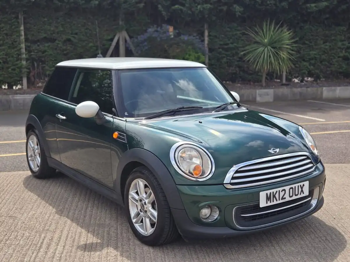 2012-mini-cooper-16-cooper-122bhp-hatchback-3d-big-5