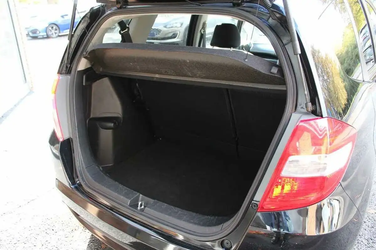 2014-honda-jazz-14-es-plus-cvt-big-16