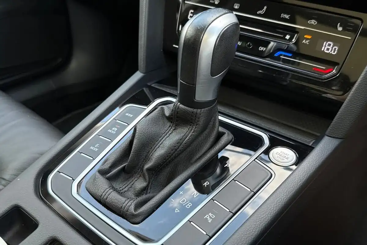 2022-volkswagen-passat-14-tsi-gte-advance-estate-5d-big-22