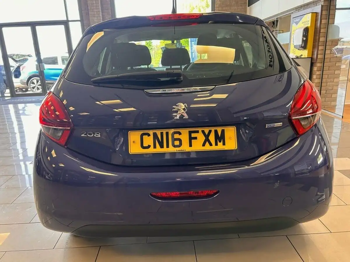 2016-peugeot-208-12-puretech-active-82bhp-5d-big-5