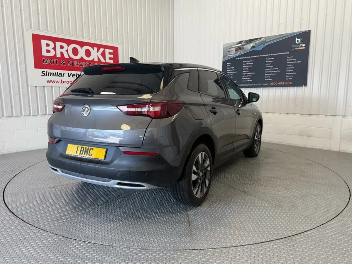 2018-vauxhall-grandland-x-12-sport-nav-130ps-auto-big-4