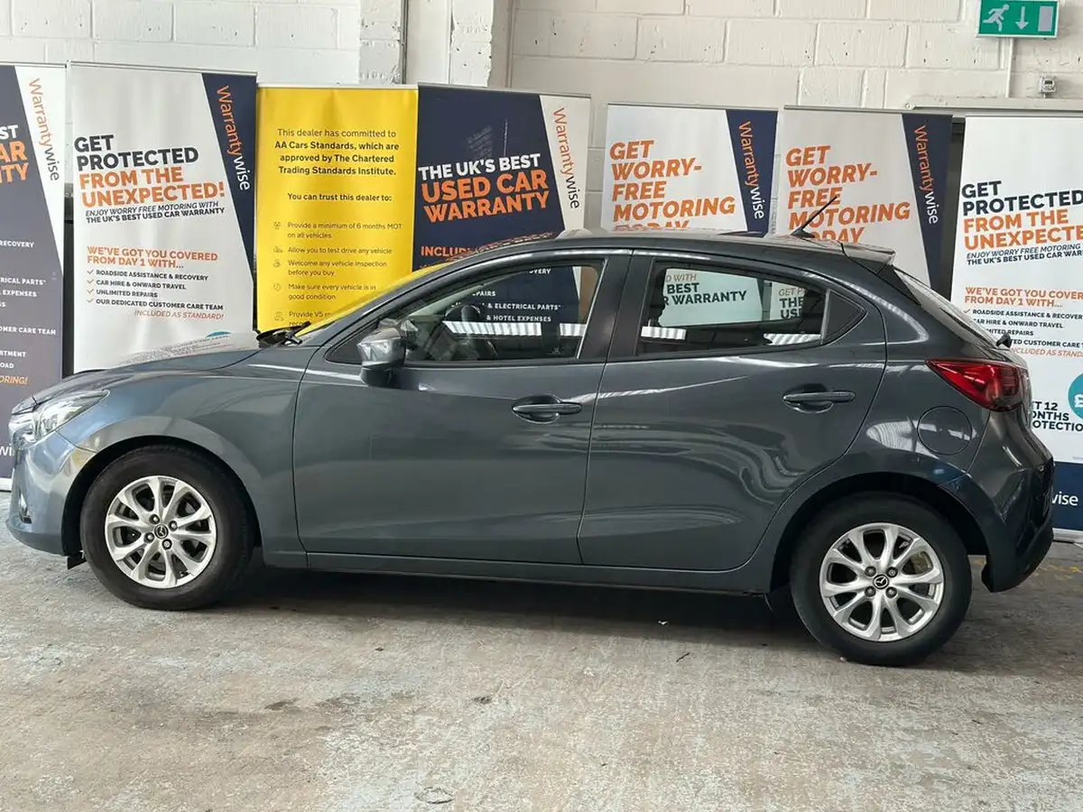 2015-mazda-mazda2-15-se-l-90ps-big-4
