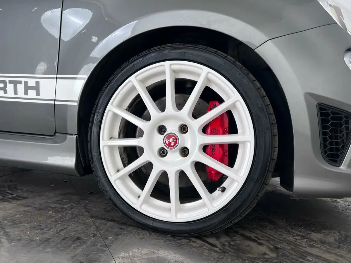 2021-abarth-595-14-tjet-esseesse-big-14