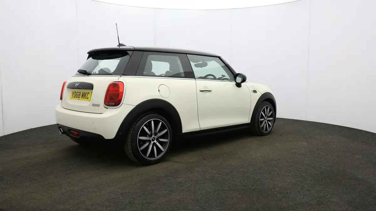 2018-mini-cooper-15-cooper-series-ii-ss-hatchback-3d-big-50