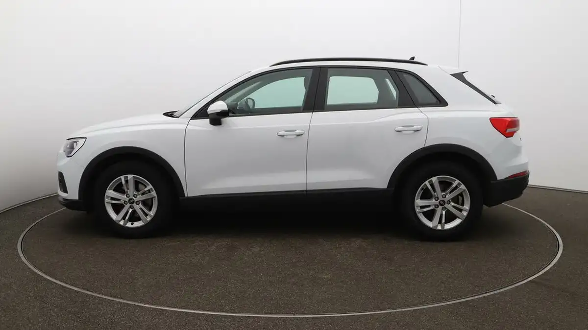 2022-audi-q3-20-35-tdi-technik-big-56