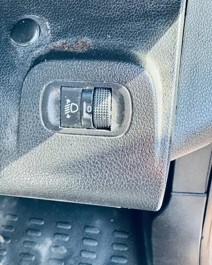 2020-peugeot-partner-15-bluehdi-1000-professional-100ps-eu6dt-panel-big-15