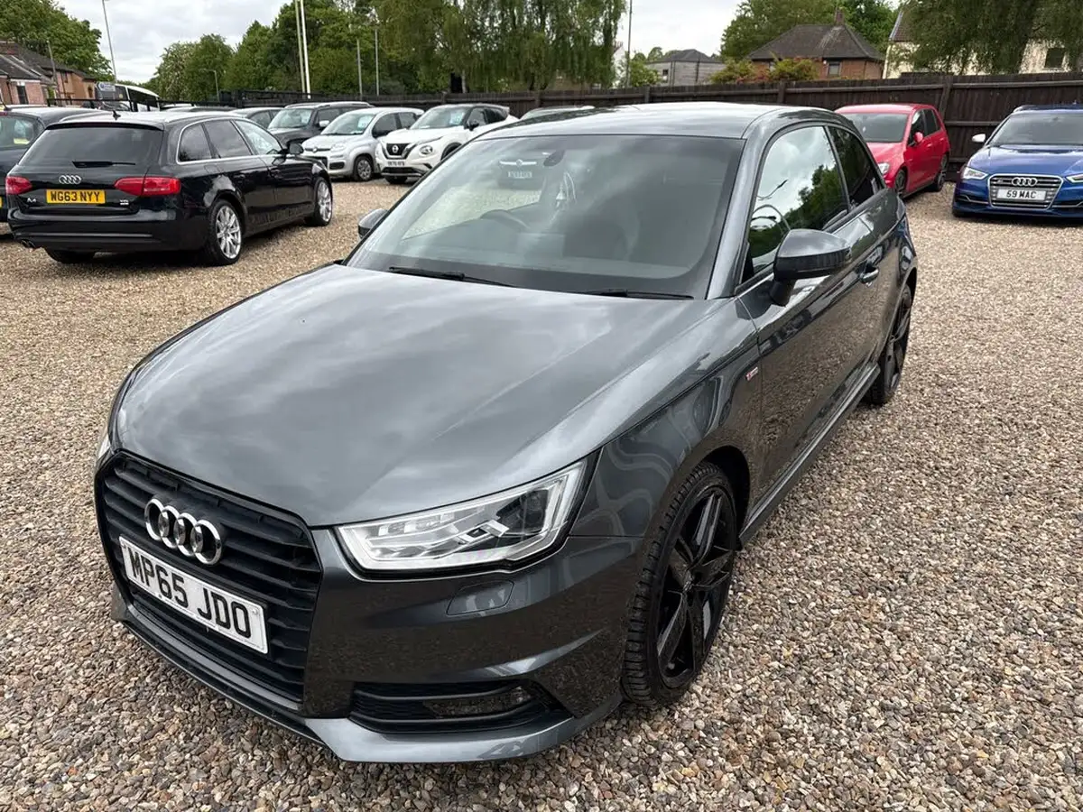 2016-audi-a1-14-s-line-150ps-cod-hatchback-3d-big-8