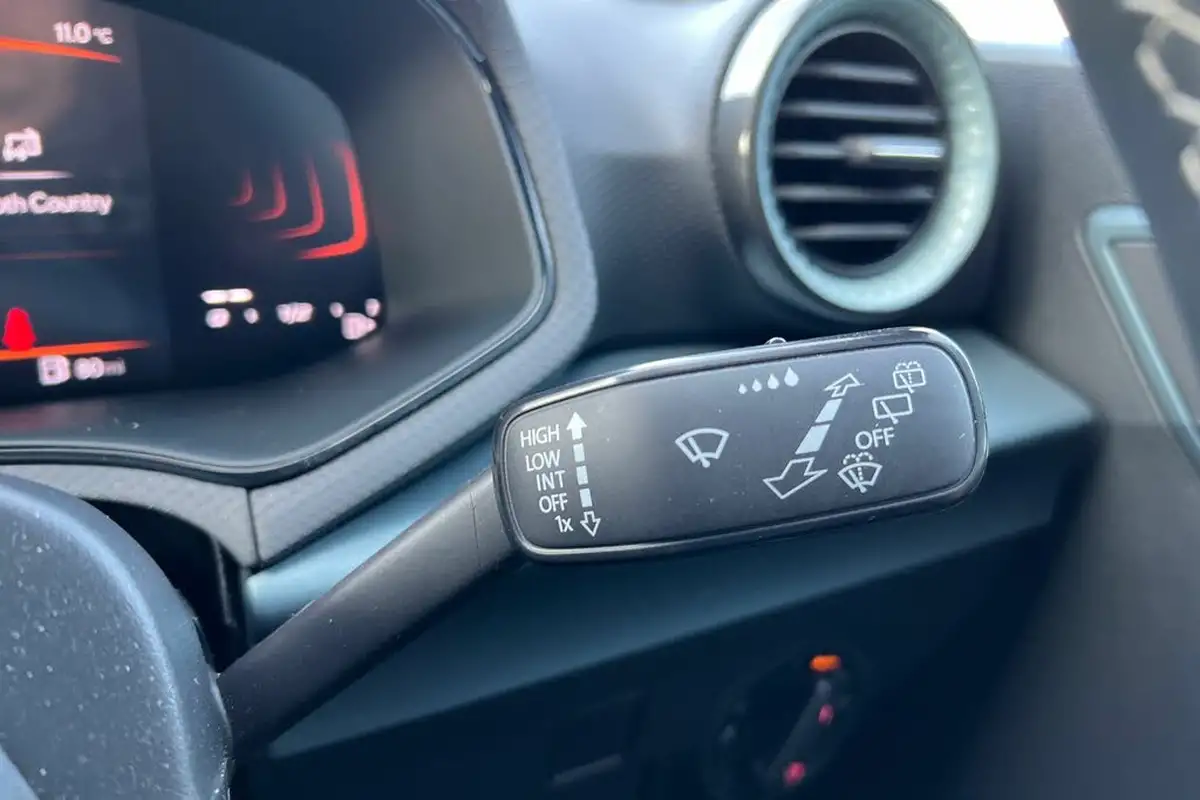 2023-seat-arona-10-tsi-xperience-big-24