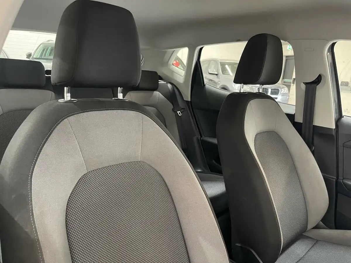 2018-seat-ibiza-10-se-technology-ss-big-11