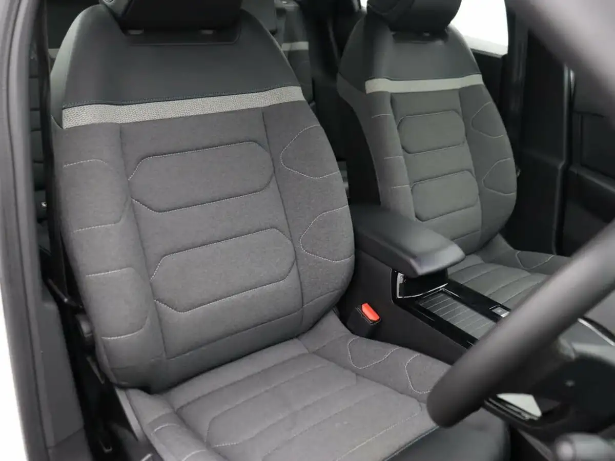 2022-citroen-c4-12-puretech-sense-big-6
