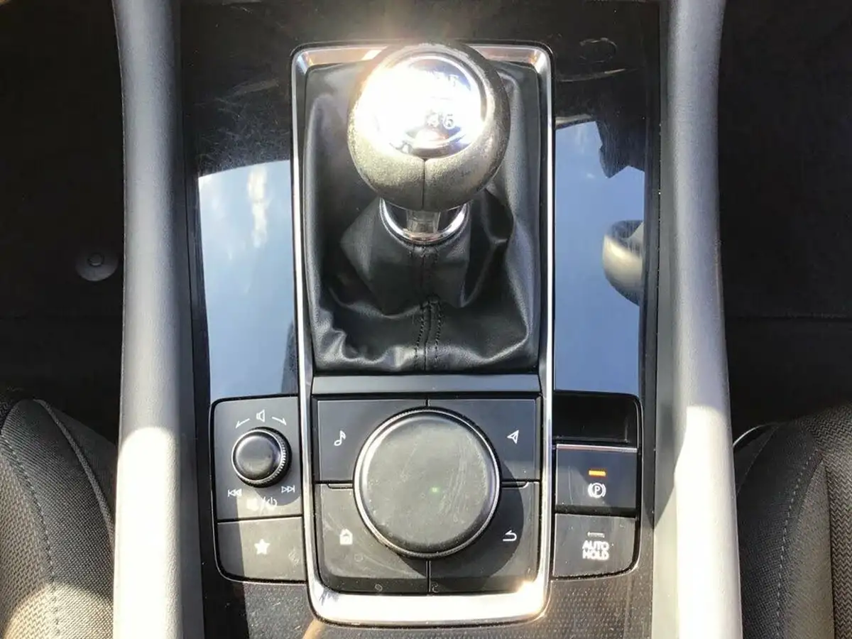 2019-mazda-mazda3-20-sport-lux-180ps-hatchback-5d-big-27
