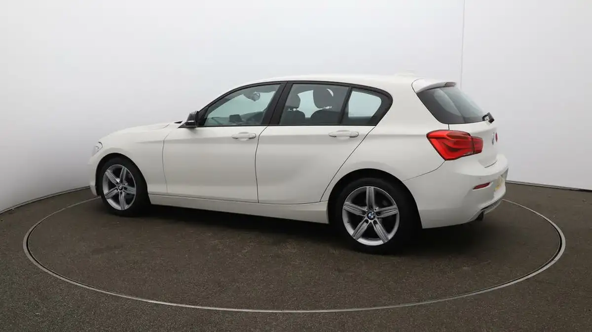 2019-bmw-1-series-15-118i-sport-138bhp-5d-big-37