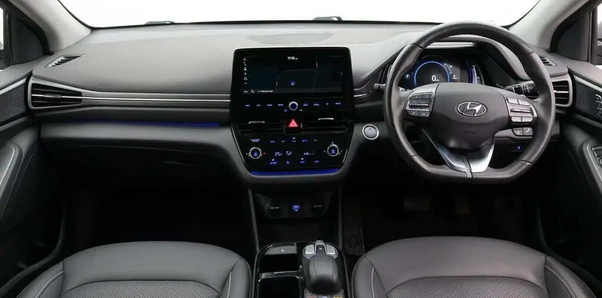 2022-hyundai-ioniq-e-premium-se-electric-big-13