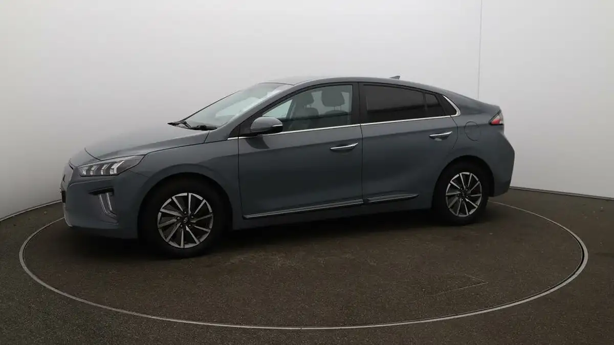 2022-hyundai-ioniq-e-premium-se-electric-big-58