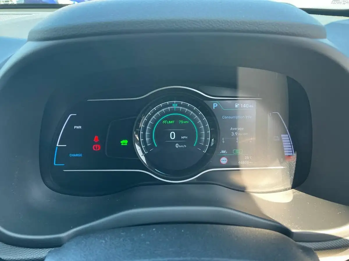 2020-hyundai-kona-e-premium-se-64kwh-7kw-obc-big-13