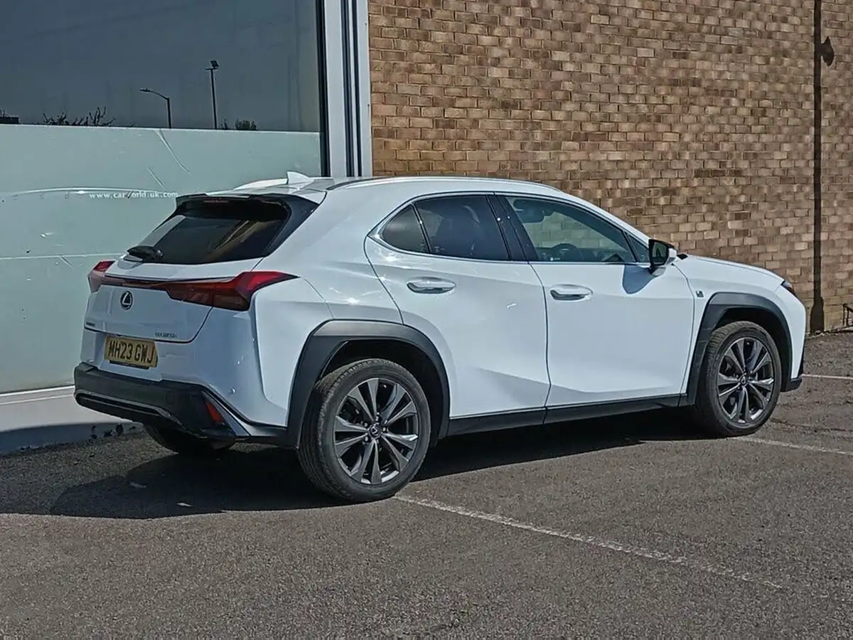 2023-lexus-ux-250h-20-f-sport-design-big-3