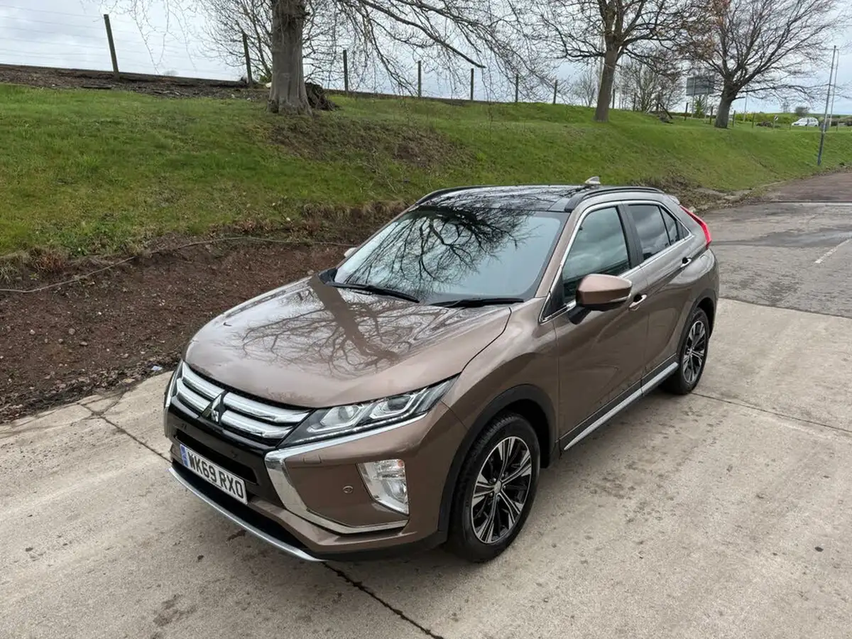 2019-mitsubishi-eclipse-cross-15-4-auto-big-11
