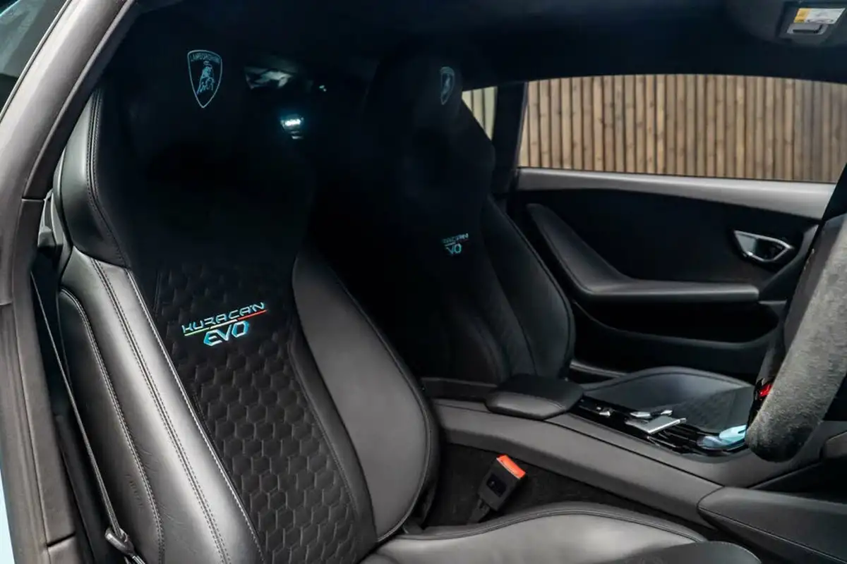 2021-lamborghini-huracan-big-1