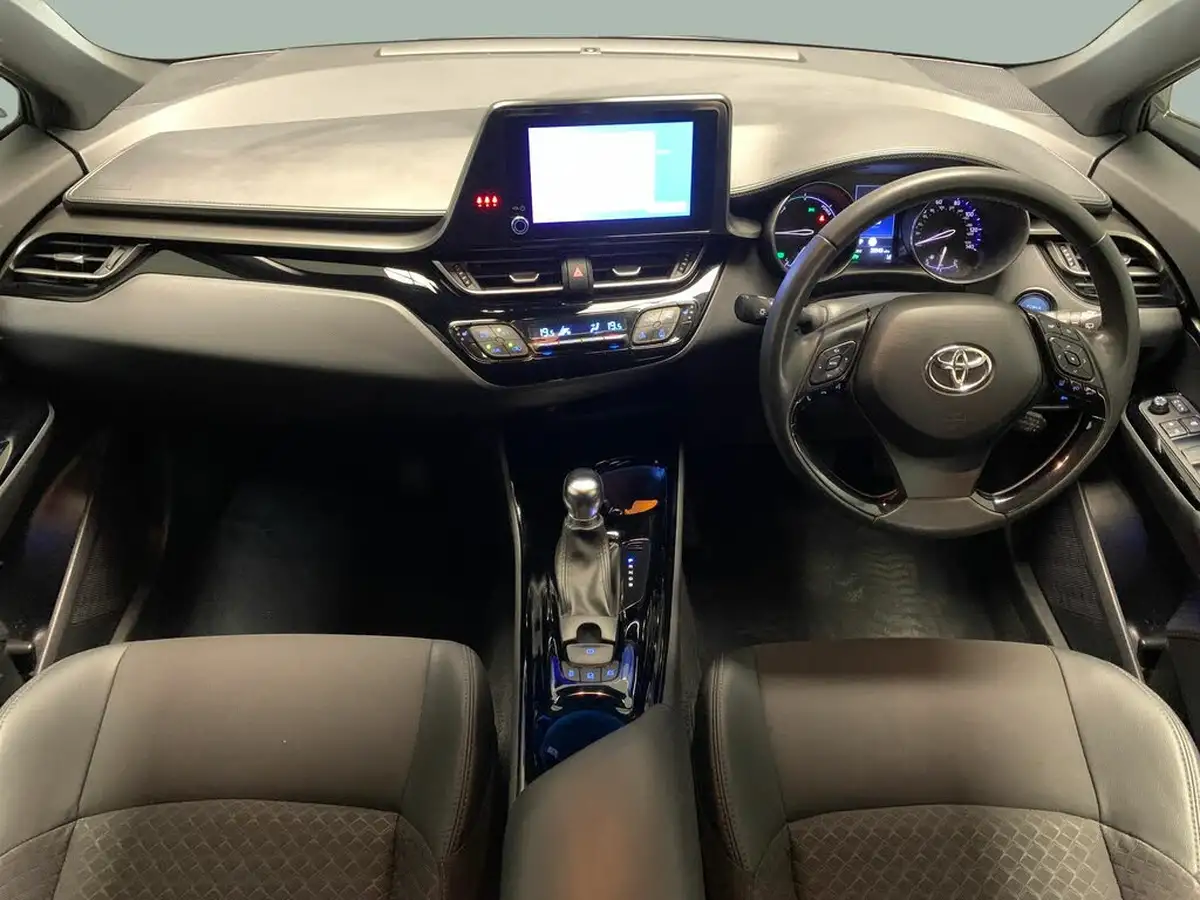 2022-toyota-c-hr-18-vvt-i-design-big-1