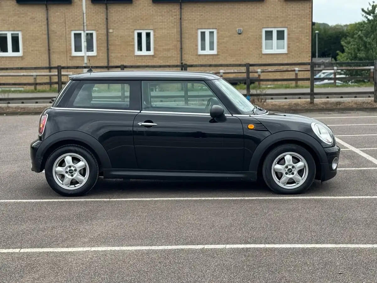 2009-mini-cooper-14-one-95bhp-big-27