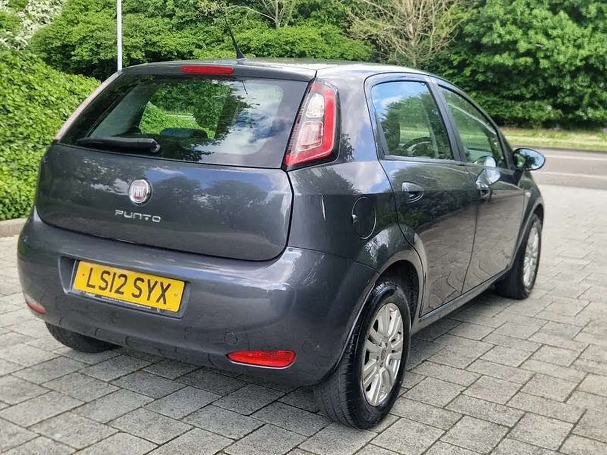 2012-fiat-punto-14-easy-77bhp-5d-dualogic-big-2