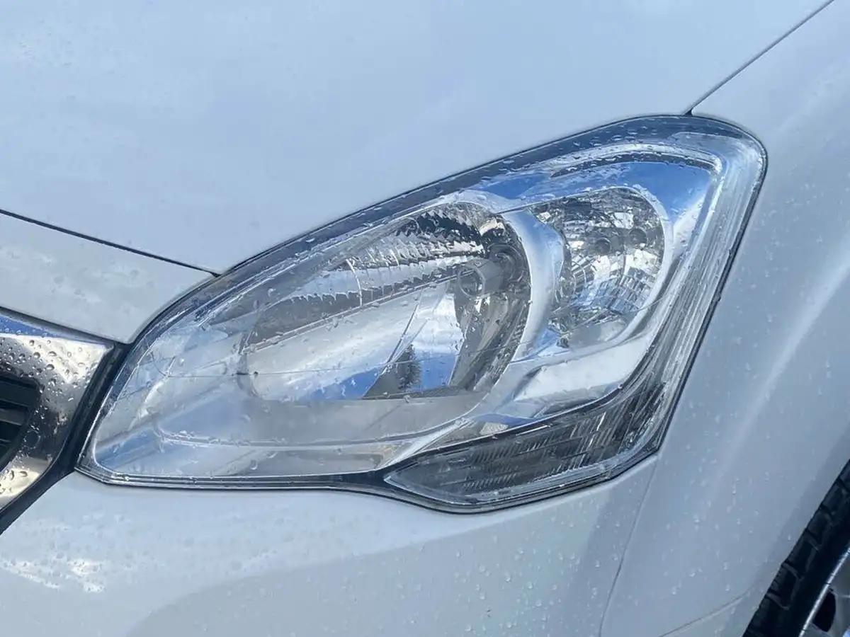 2017-peugeot-partner-12-puretech-tepee-active-big-32