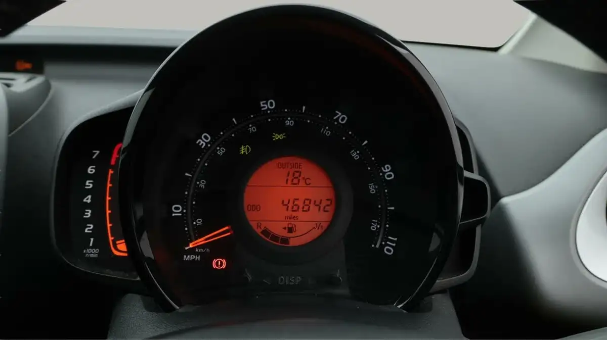 2020-toyota-aygo-10-vvt-i-x-trend-big-10