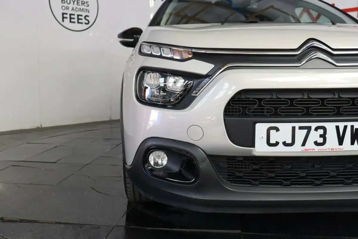 2024-citroen-c3-12-puretech-plus-110ps-eat6-big-4