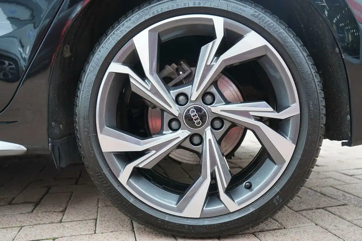 2023-audi-a3-10-30-tfsi-s-line-sportback-5d-tronic-big-35