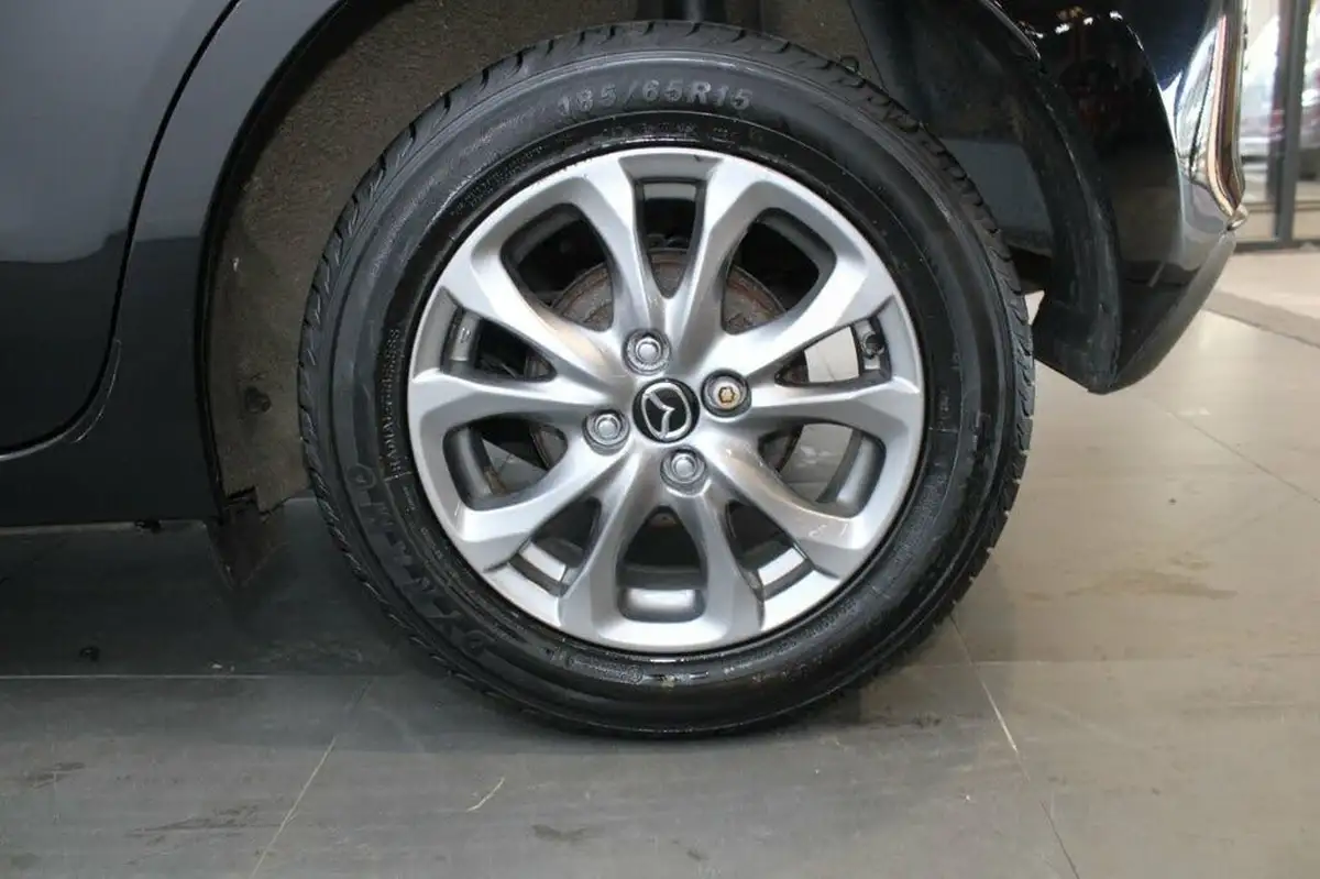 2021-mazda-mazda2-15-skyactiv-g-se-l-nav-big-7
