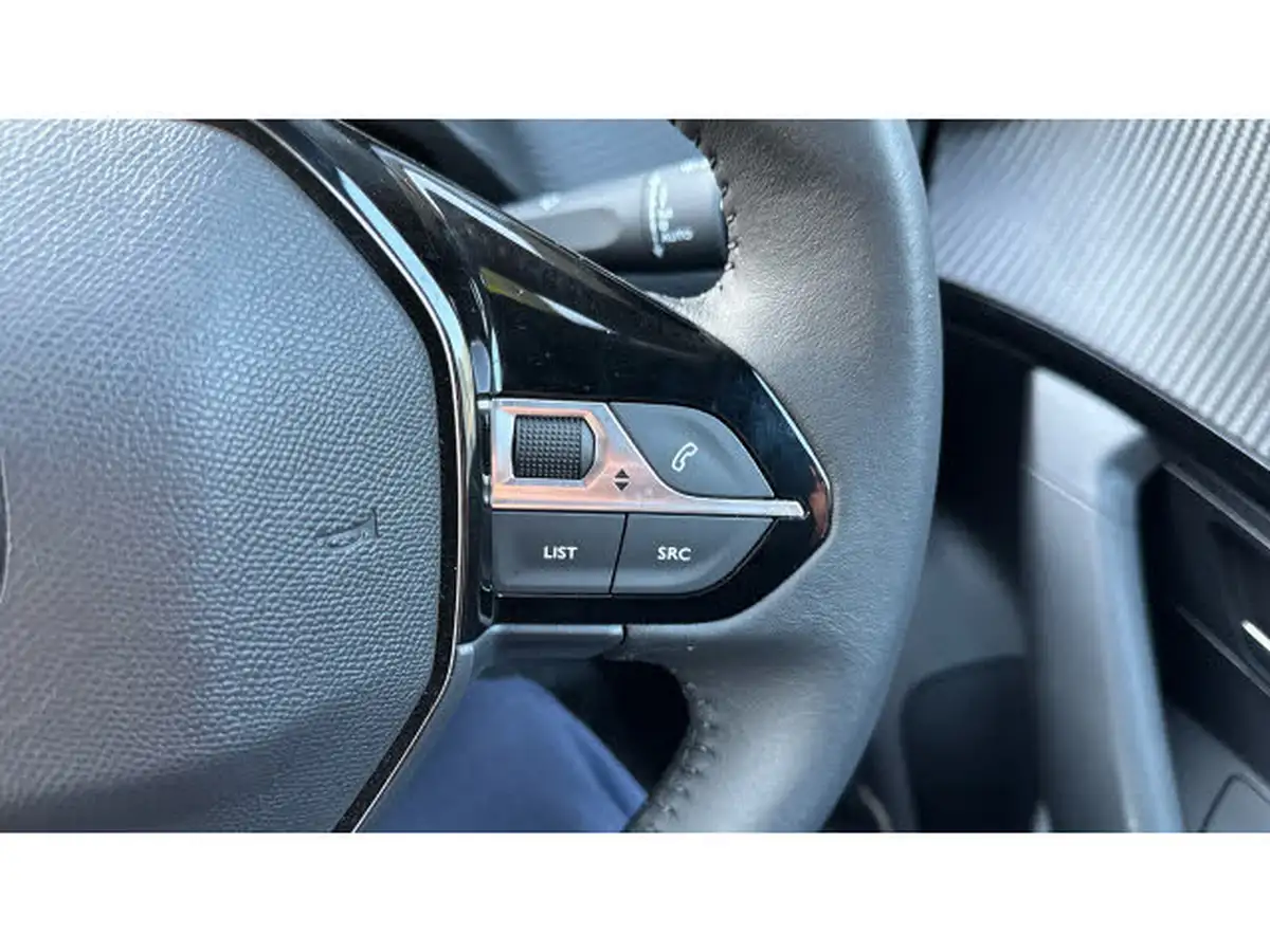 2024-peugeot-2008-suv-12-puretech-allure-130ps-big-27