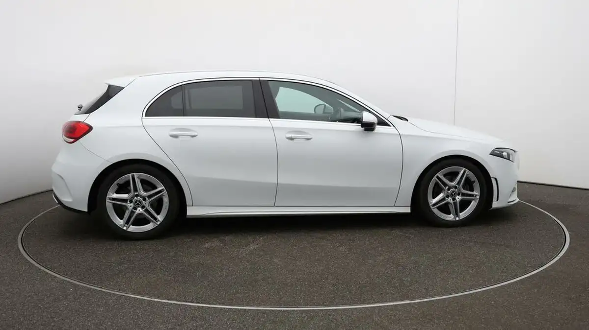 2020-mercedes-benz-a-class-13-a200-amg-line-hatchback-5d-big-40