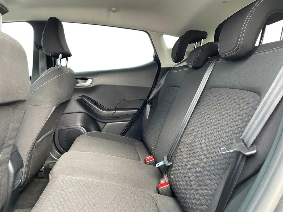 2022-ford-fiesta-10t-titanium-125ps-hybrid-mhev-big-8