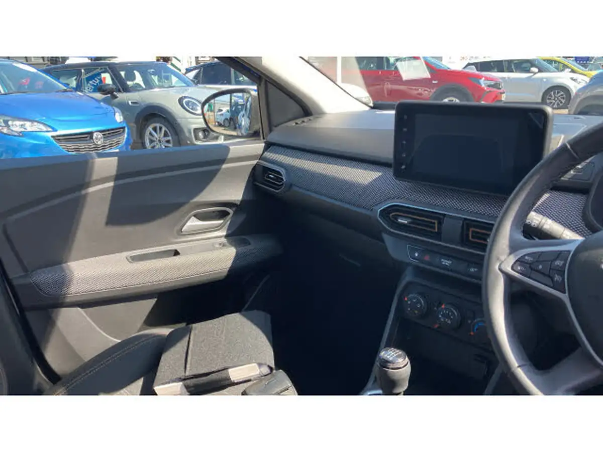 2024-dacia-sandero-stepway-10-tce-expression-90bhp-big-13