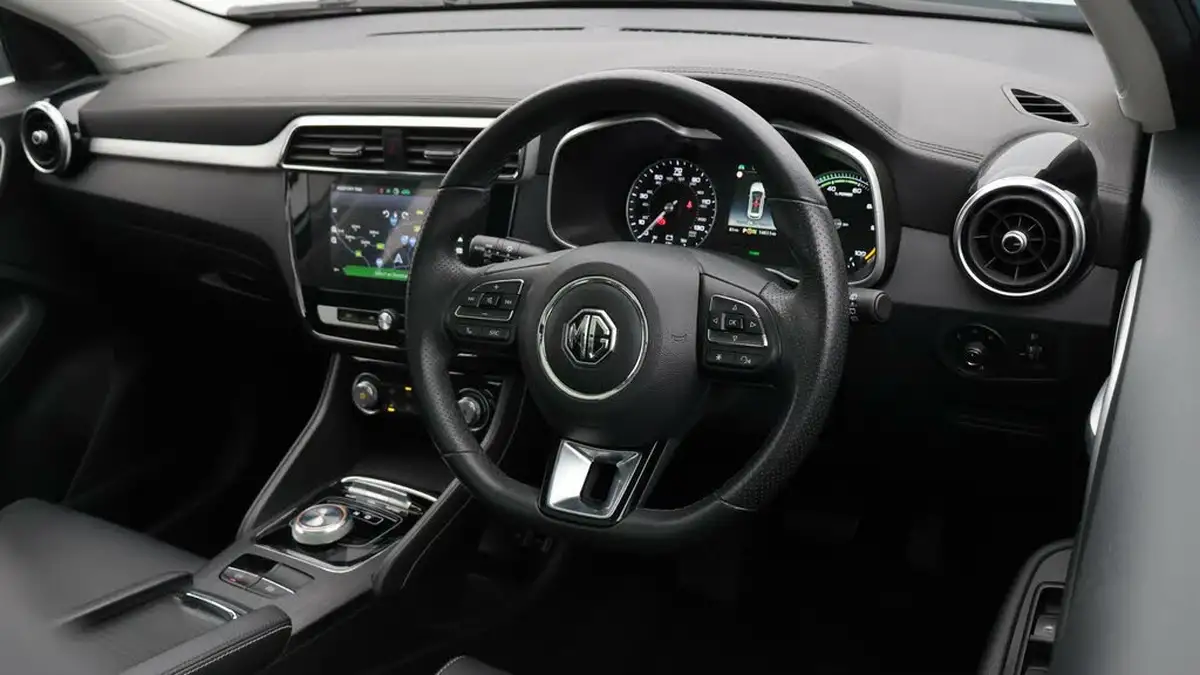 2021-mg-zs-suv-e-exclusive-ev-big-9